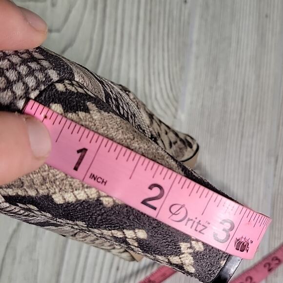 Steve Madden Elroy Snakeprint Ankle Boots Womens Size 8 - Picture 14 of 14